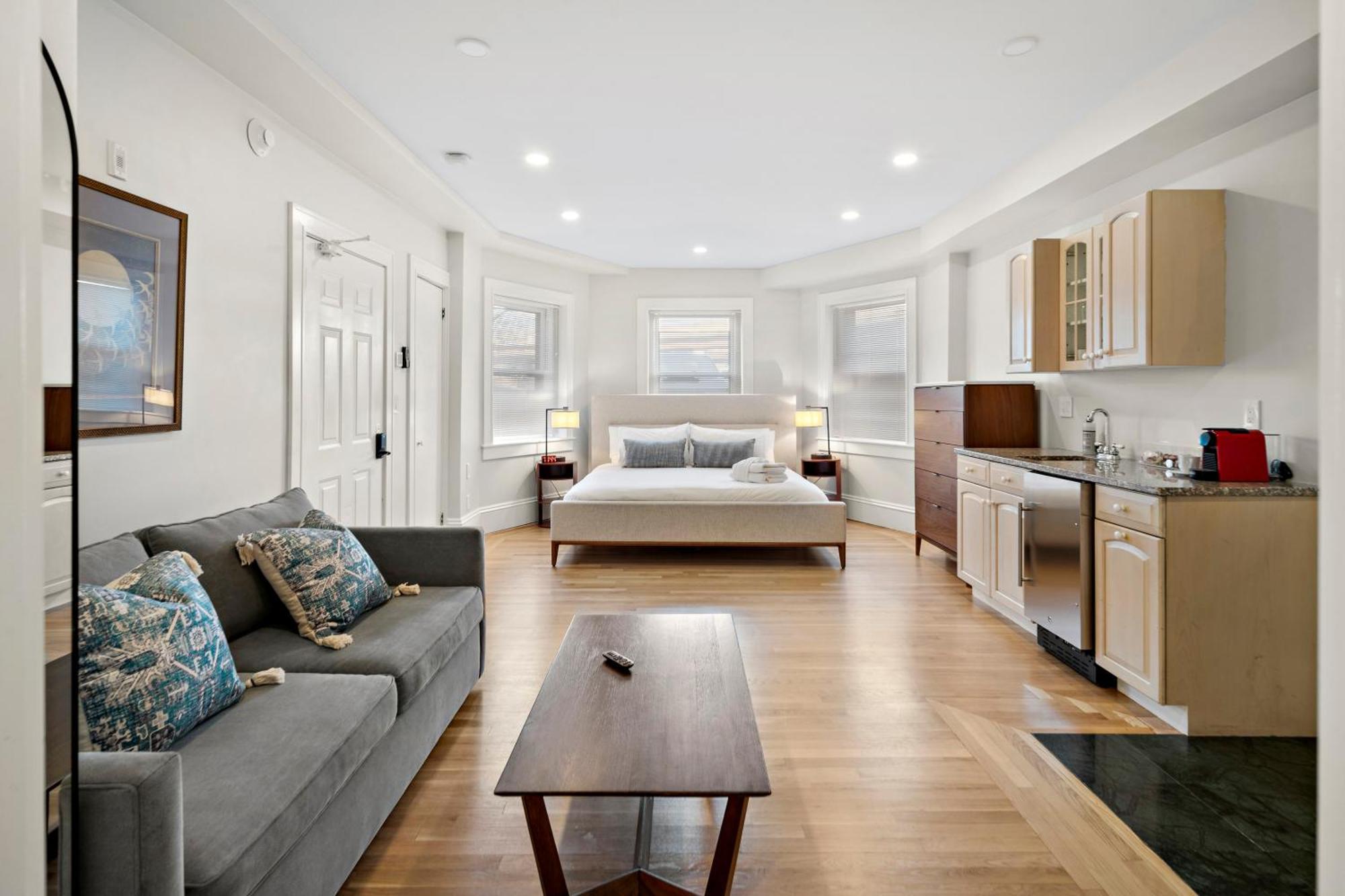 Charlesgate Suites Boston Exterior foto